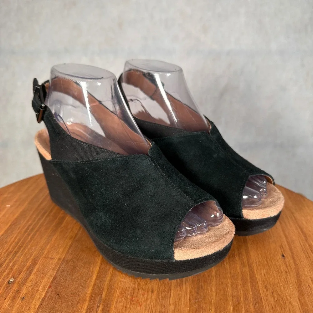 Vionic Trixie Wedge Sandals Womens 6.5 Black Good Suede Peep Toe 10010569